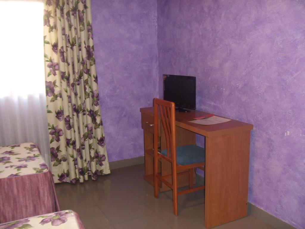 Hotel Vadorrey Roa Habitación foto